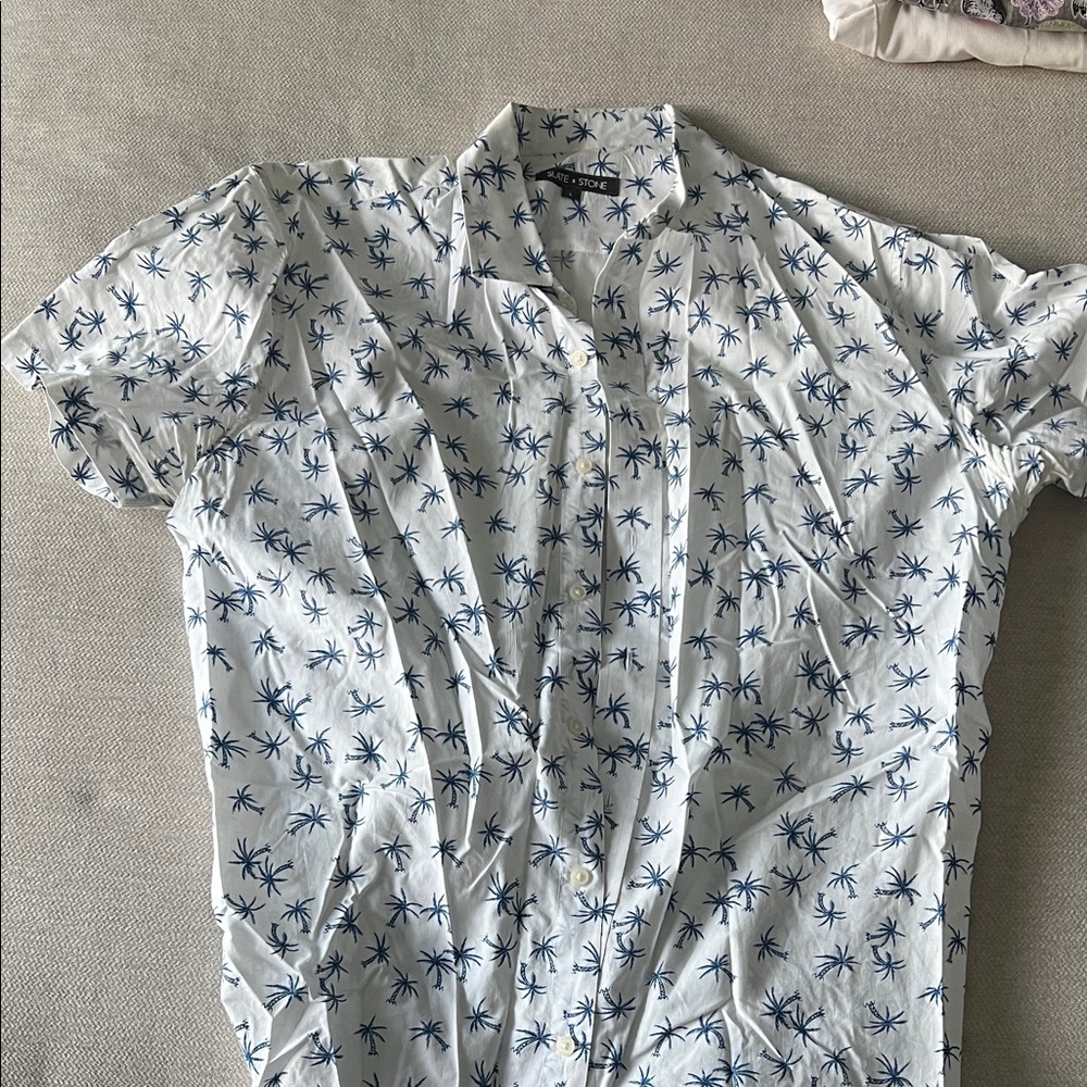 Slate & Stone White Shirt with Blue Palm Print